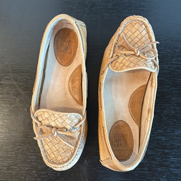 Women’s Frye Leather Driving Loafers, size 8 - Picture 4 of 6